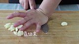 生菜这个做法比炒着好吃多了，更脆更嫩，营养不流失