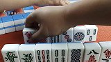 小伙子技术还是不行呀，这么好的牌硬是没发现