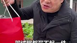 一件羽绒服好多额，我这才好多米额