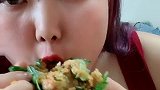 太好吃了两只手捧不下了