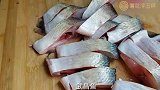 这才是鱼肉最好吃的做法，不清蒸不红烧，一次做3条，出锅就抢光