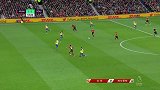 英超生涯首球！佩雷拉怒射惊天世界波扳平比分