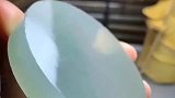 淘到的极品玉石，晶莹剔透，可以当传家宝传承下去