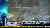 薯条可乐当武器 两司机大打出手-8月19日