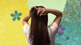 女人翻过40岁别剪短发，那样很没女人味，这款发型减龄又百搭