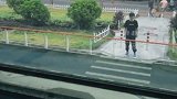 汽车高铁两用道路