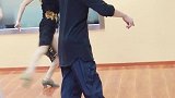 陈鹏老师桑巴的一个点步教学！有点难度哦，加油guys！