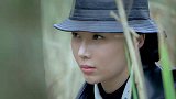 鬼子埋下炸弹欲生擒女特工，没想小伙一枪打断操纵绳子，局势瞬变