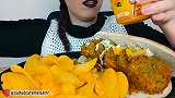 自制沙拉三明治，芝士品客薯片
