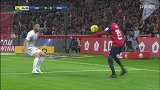 第5分钟里尔球员索马尔射门
