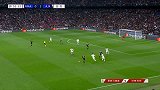 阿贾克斯禁区前连续撞墙配合 齐耶赫禁区前射门偏出立柱