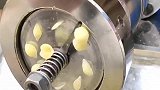 老板和后厨员工闹别扭，直接狠狠心买下这台设备