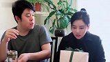 好心给老爸买副手套，为什么老爸却不怎么高兴啊