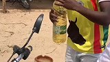 非洲加油站居然用矿泉水瓶加油？