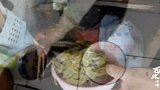 甘肃农村妈妈怎样做地道的玉米面搅团？光滑有弹性，家人都爱吃