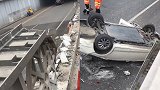 北京陶然桥一轿车冲下桥 交警：排除涉毒涉酒嫌疑