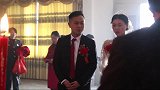 湖南一帅哥结婚，新娘好漂亮， 拜完堂就迫不及待的入洞房
