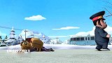 熊出没：光头强翻墙进火车站，被只大狼狗追着跑，熊熊们出手相助
