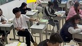 站在的00后都这样嘛吗