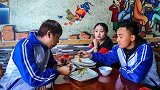 学生考试吃饺子，成绩高低取决于不能浪费，太有趣了