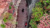 苍岩山千年悬空寺，我国著名的悬空建筑之一，隐藏在大山中多年，