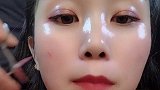 原来网红都是这样打造水光肌的，剪刀在脸上看着都疼！