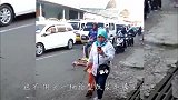 印度街头一辆车，搭载天然“发动鸡”，回头率杠杆的