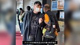 周星驰低调现身医院，见吴孟达最后一面！网友：看到星爷出现想哭
