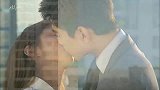 灰姑娘和男友在天台深情拥吻，下一秒直接告白，简直是甜过头了！