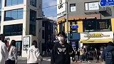 韩国街头女生录跳舞视频，结果5秒出了一部电视剧