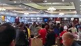 佛山三水大鸿图海鲜楼，为争位饮茶打的头破血流