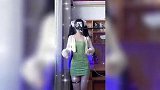 精致的妆容，独特的气质