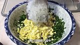 韭菜盒子这样做太香了，皮薄不漏馅，外酥里软，超好吃
