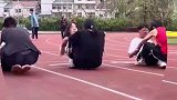 这一幕把人看呆了，感觉他们的屁股火辣辣