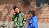 保洁打翻总裁茶杯被秘书扇脸，总裁叫声妈，秘书自扇耳光