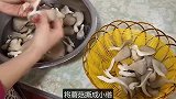 蘑菇如此做，真叫一个香，我家隔三差五就要做，简单美味，特下饭