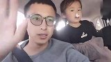 小伙帮粉丝大哥买了两条香烟，自己又买了一条，花了1200块钱