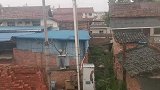8哥第一次和女网友见面，我问她喜欢我吗？她害羞的低下了头！