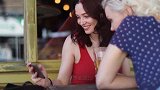 英国人为何不喜欢中国人？英国美女说出了真实原因，回答太直白