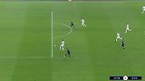 上半场补时第1分钟拉齐奥球员拉扎里射门-绝佳机会被扑