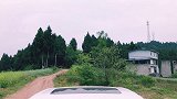 搞笑四川方言视频，小伙在车上发生的趣事