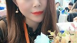 女人一定要有杨在脸上的自信，刻在心底的坚强，融进血液的善良