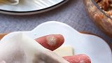 馄饨店老板娘麻利的包法让我学过来了，以后可以开一家馄饨店了
