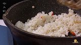 炒饭这么做比蛋炒饭好吃百倍！饭店大厨手把手教你，简单易学！