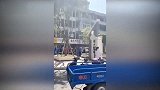 女子担心被丈夫殴打加速驾车驶离 丈夫被拖行后身亡