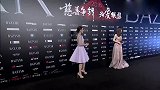 王凯不改以往帅气沉稳，“纤纤玉手”低音炮发声