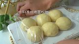 章鱼热狗面包，先从章鱼头开始吃起吧，超萌的造型。