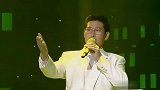2021朱之文高调出场！精心打扮与美女合唱！网友：太般配了