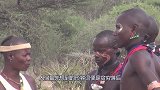 非洲神秘的原始部落，男人的求爱方式很残忍，网友：和动物一样！