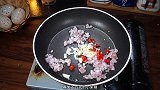 白萝卜炒肉的家常做法，简单又好吃的白萝卜炒肉，超级开胃